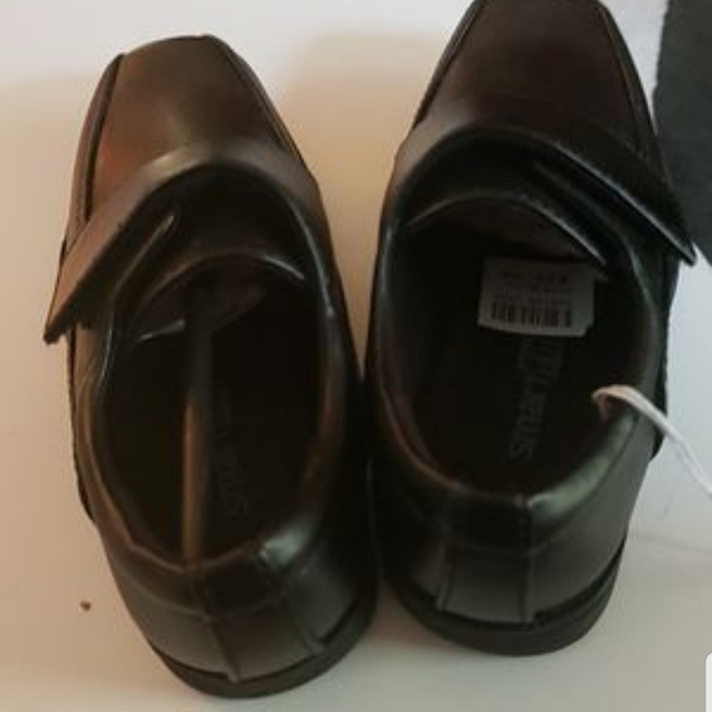 Dressing shoes